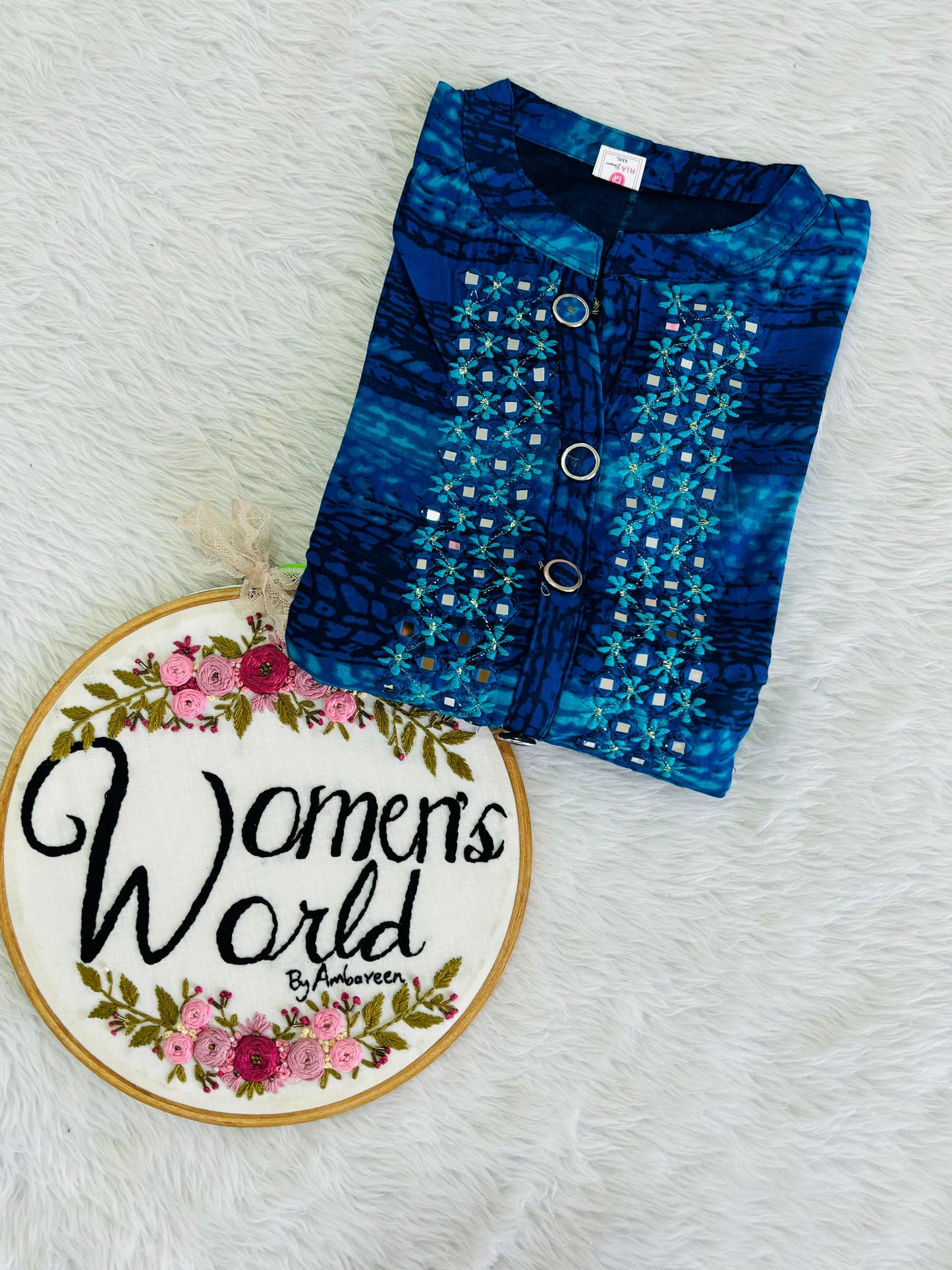 Collar neck mirror work gown