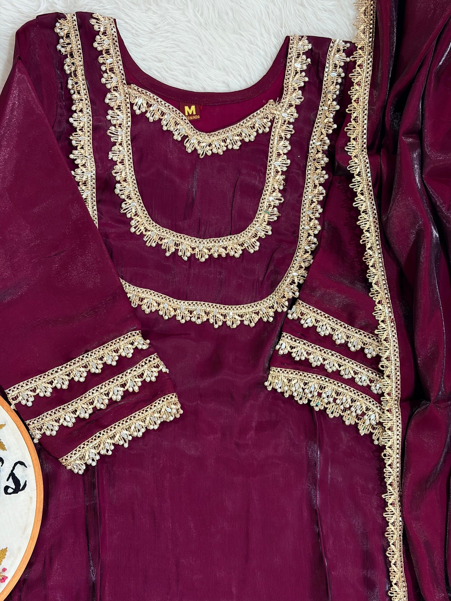 Premium Roman glass hotseller suit