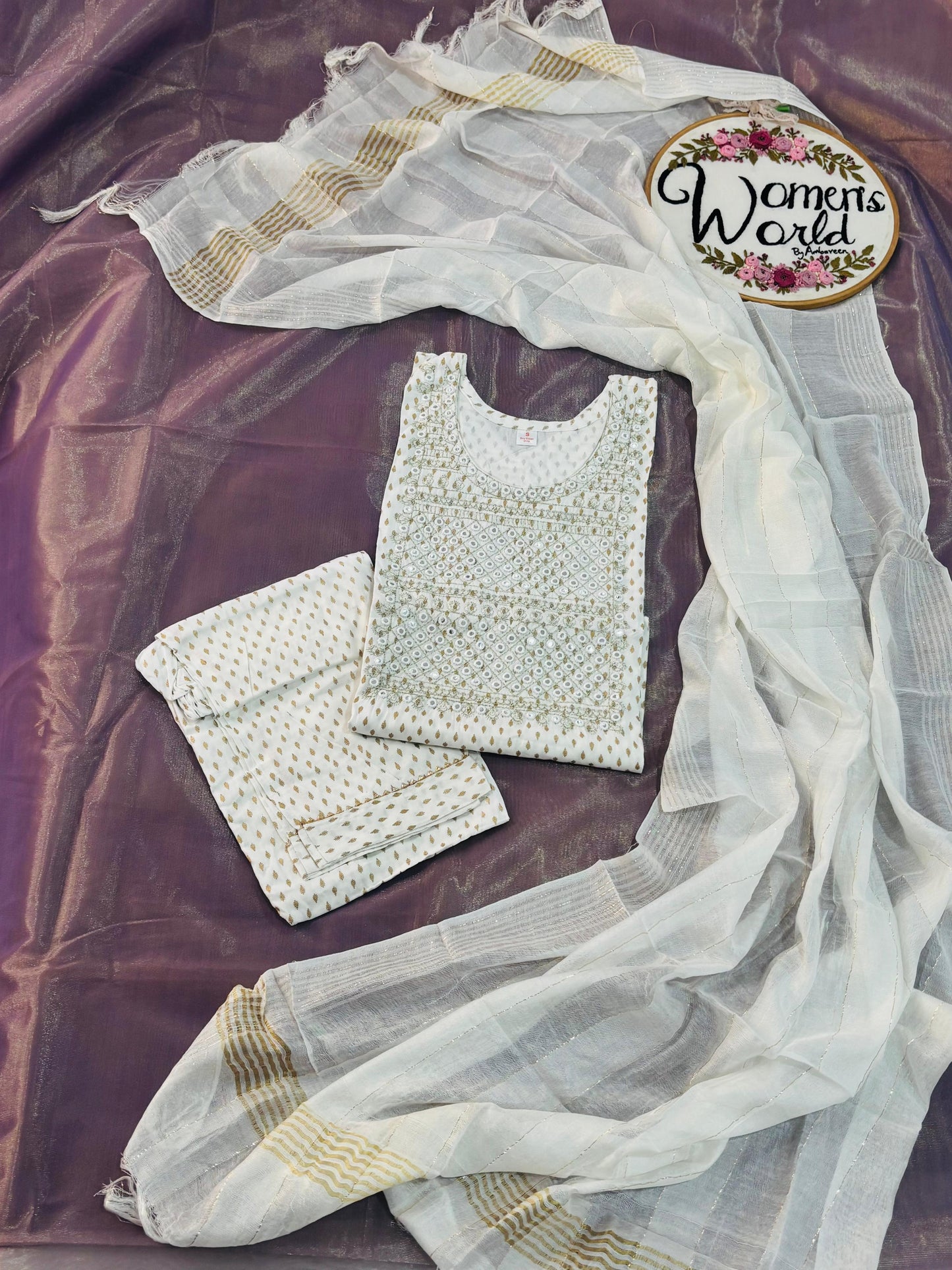 Hotselling white  3 pc suit