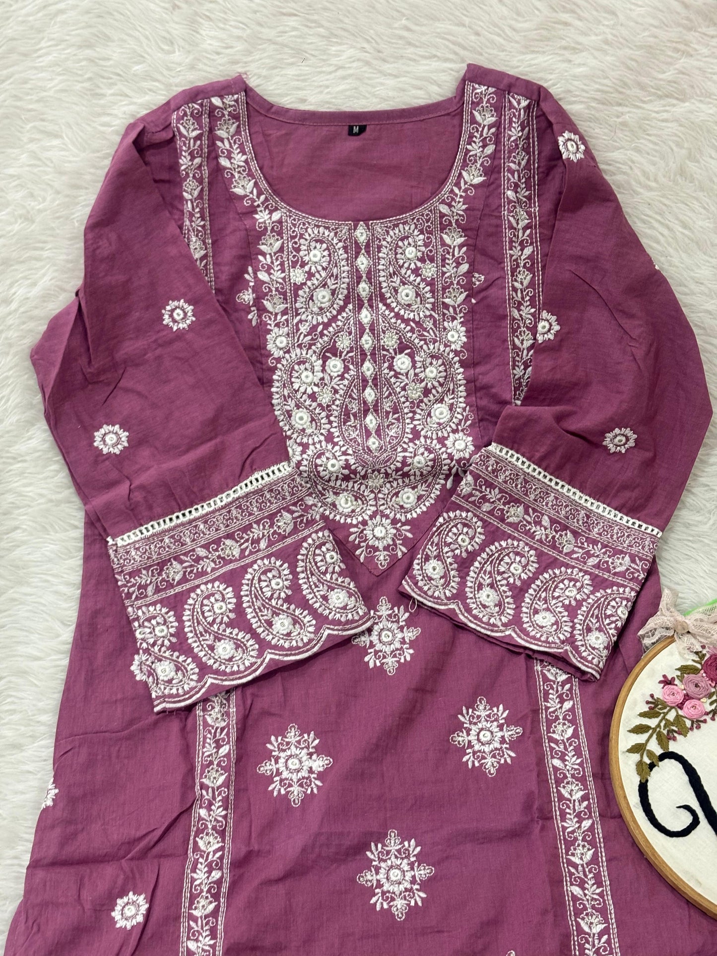 Mauve chikankari kurtipant suit