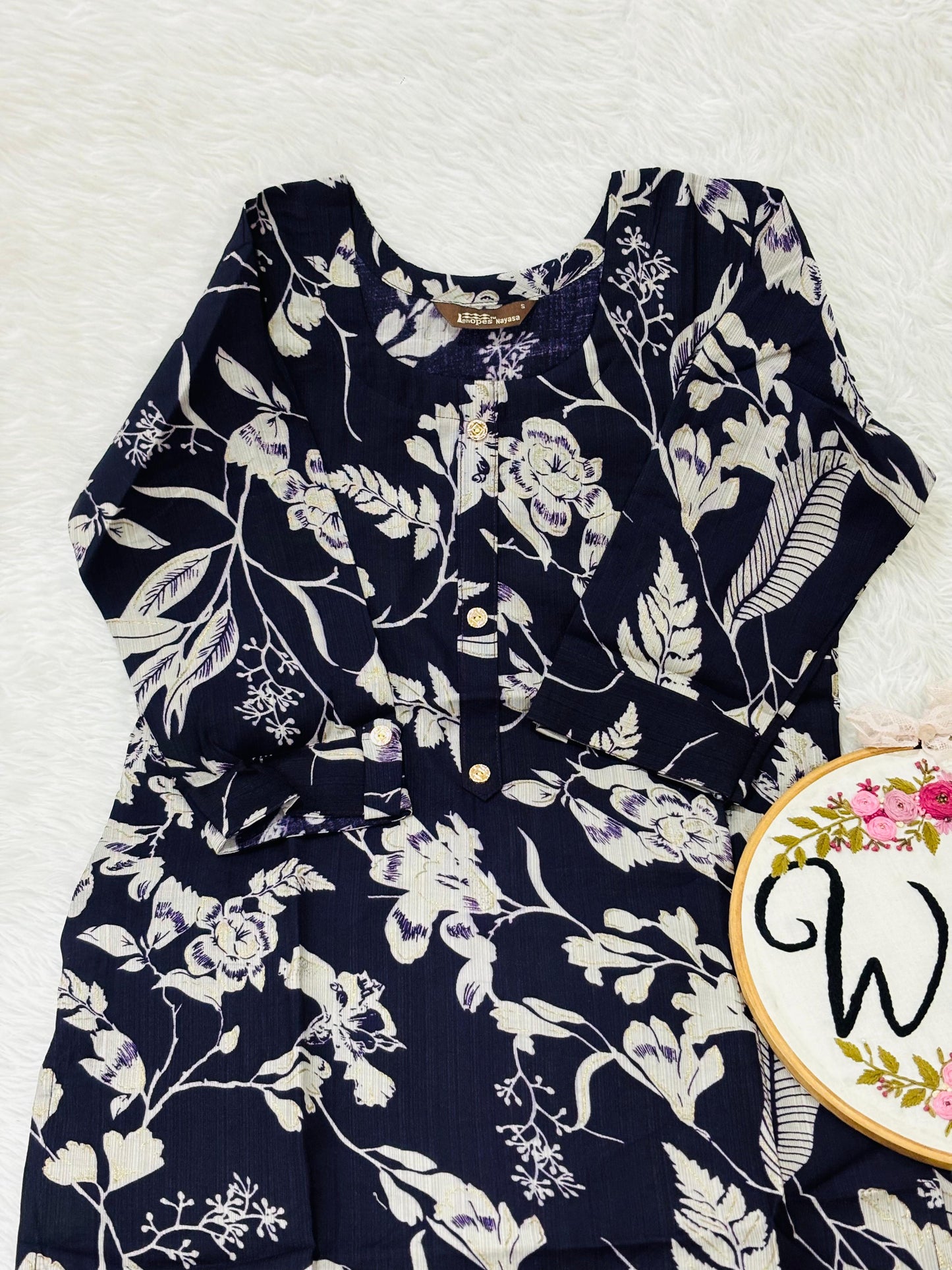 Branded Dark purple 🟣  pure vatican floral kurti