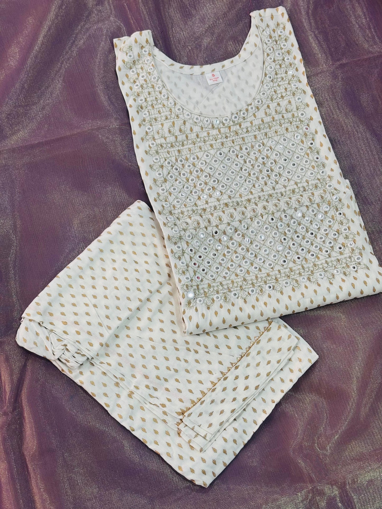 Hotselling white  3 pc suit