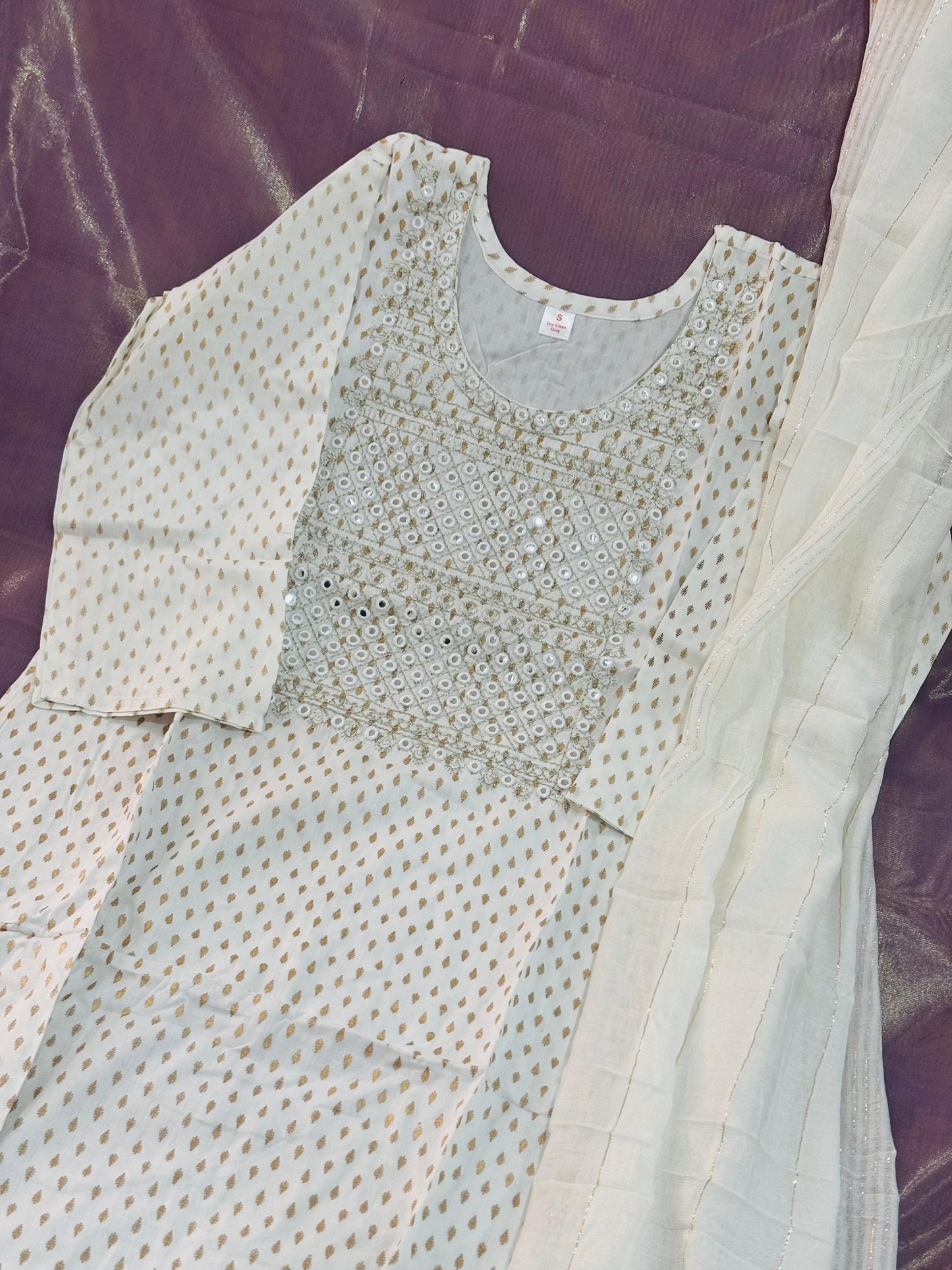 Hotselling white  3 pc suit