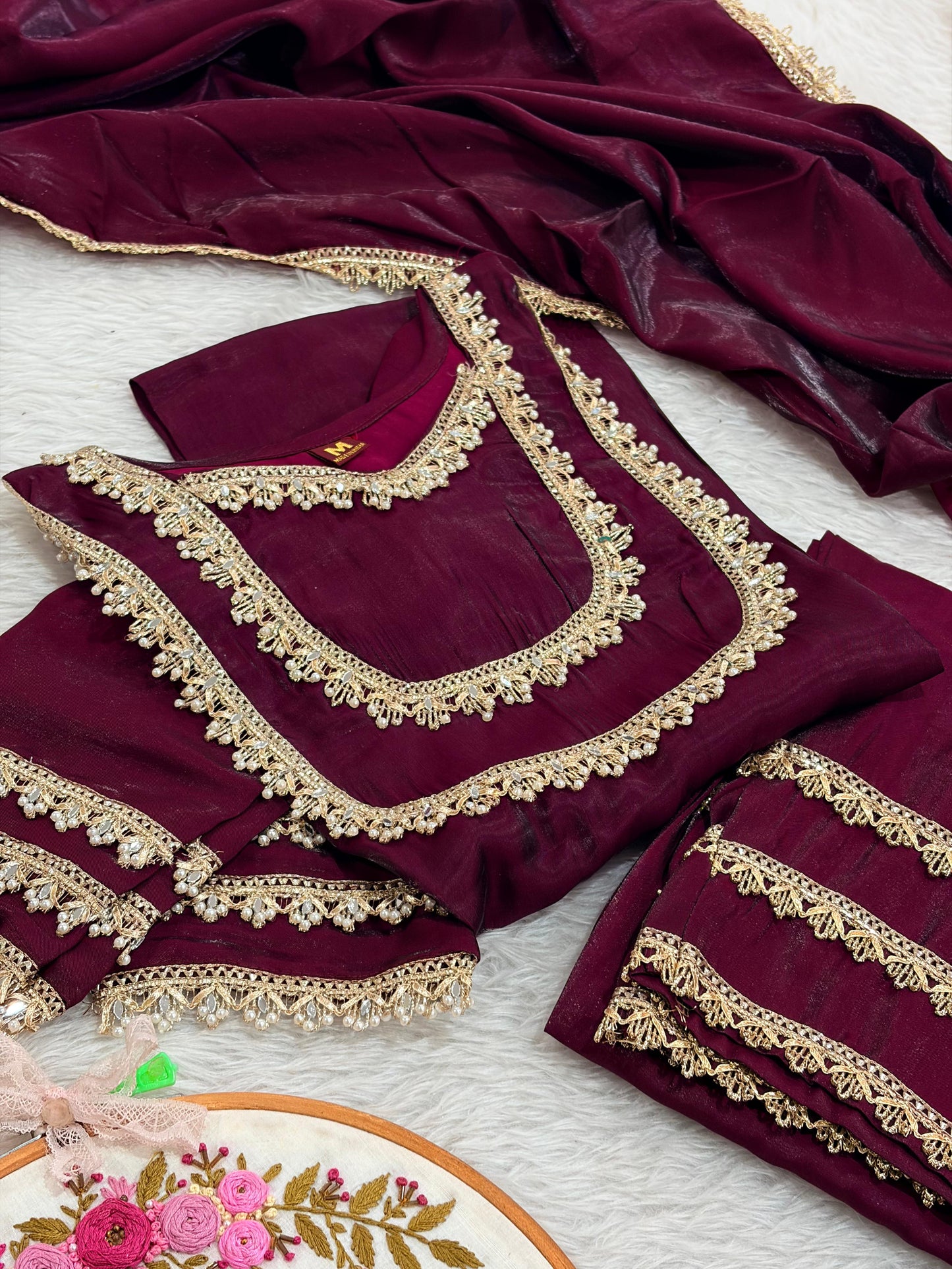 Premium Roman glass hotseller suit
