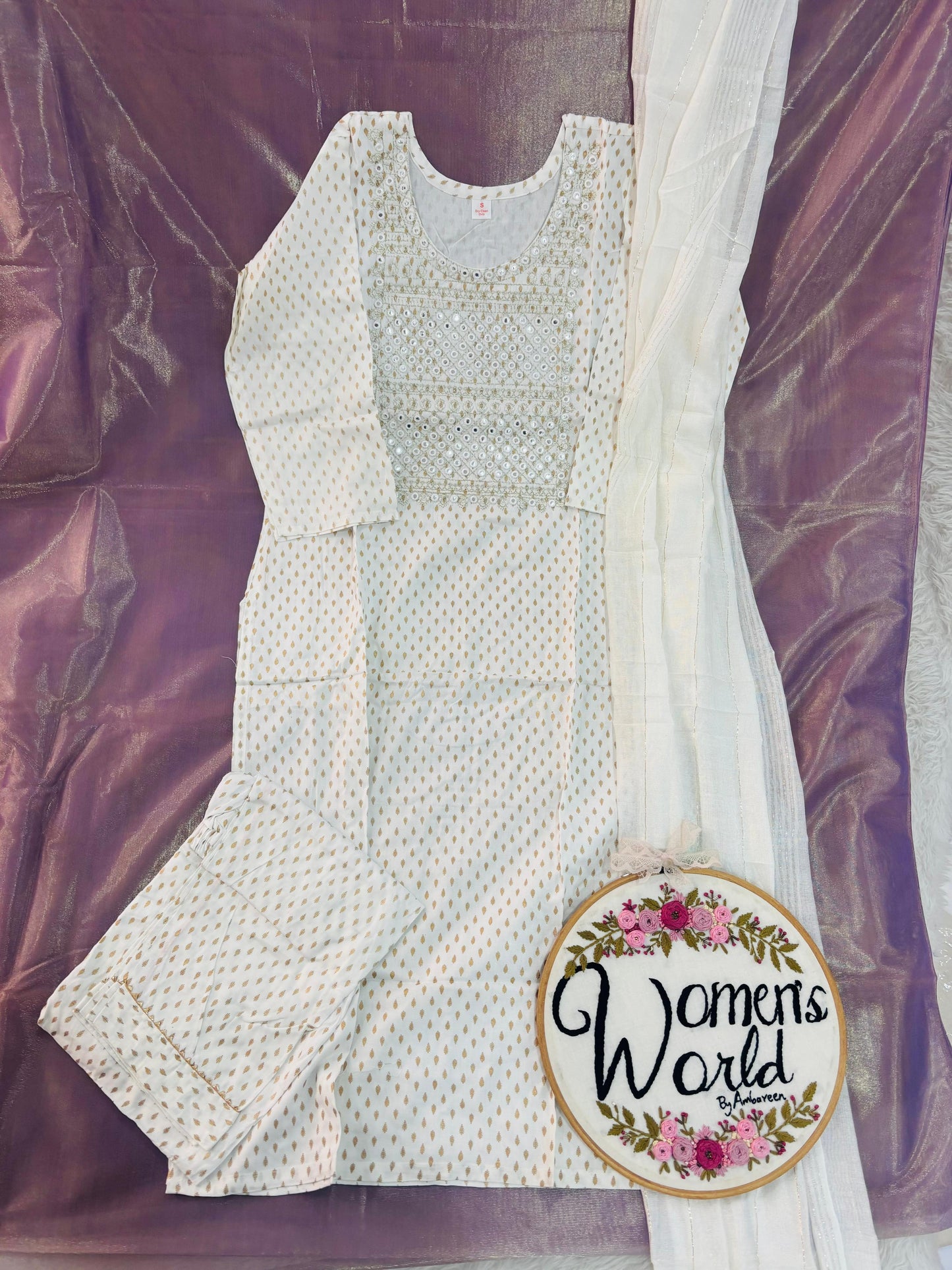 Hotselling white  3 pc suit